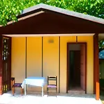 Lovely Bungalow In Kamena Village 3*