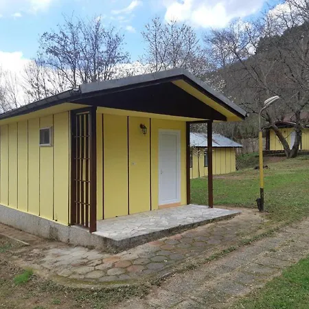 Lovely Bungalow In Kamena Village בית הארחה 3*