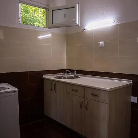Lovely Bungalow In Kamena Village Kamena