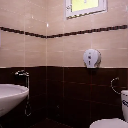 בית הארחה Lovely Bungalow In Kamena Village 3*